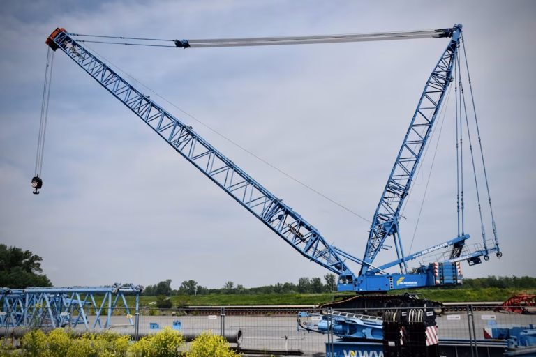 Lifting Platform Cost Guide: Factors That Affect Pricing