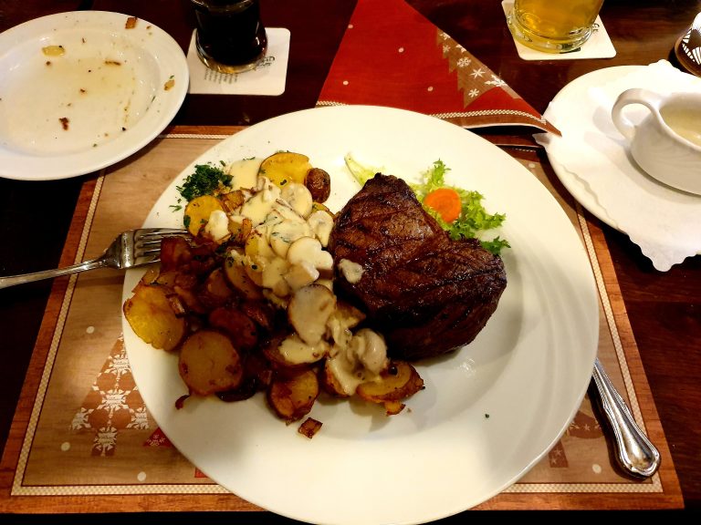 Best traditional roast dinners in Dortmund
