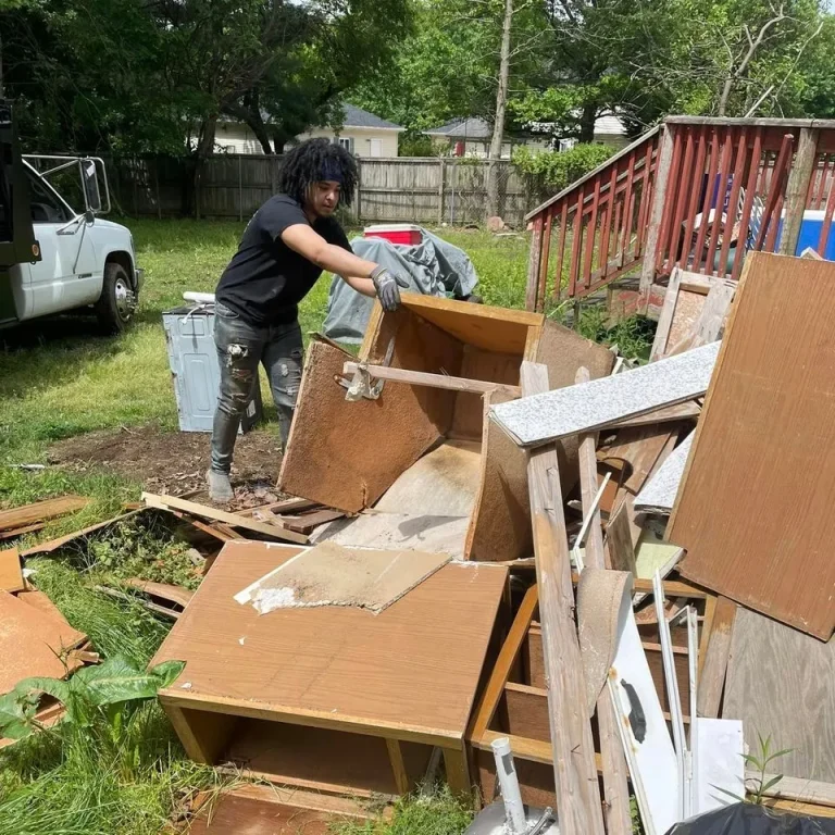 Junk Removal Services to Clear Space Smartly and Fast